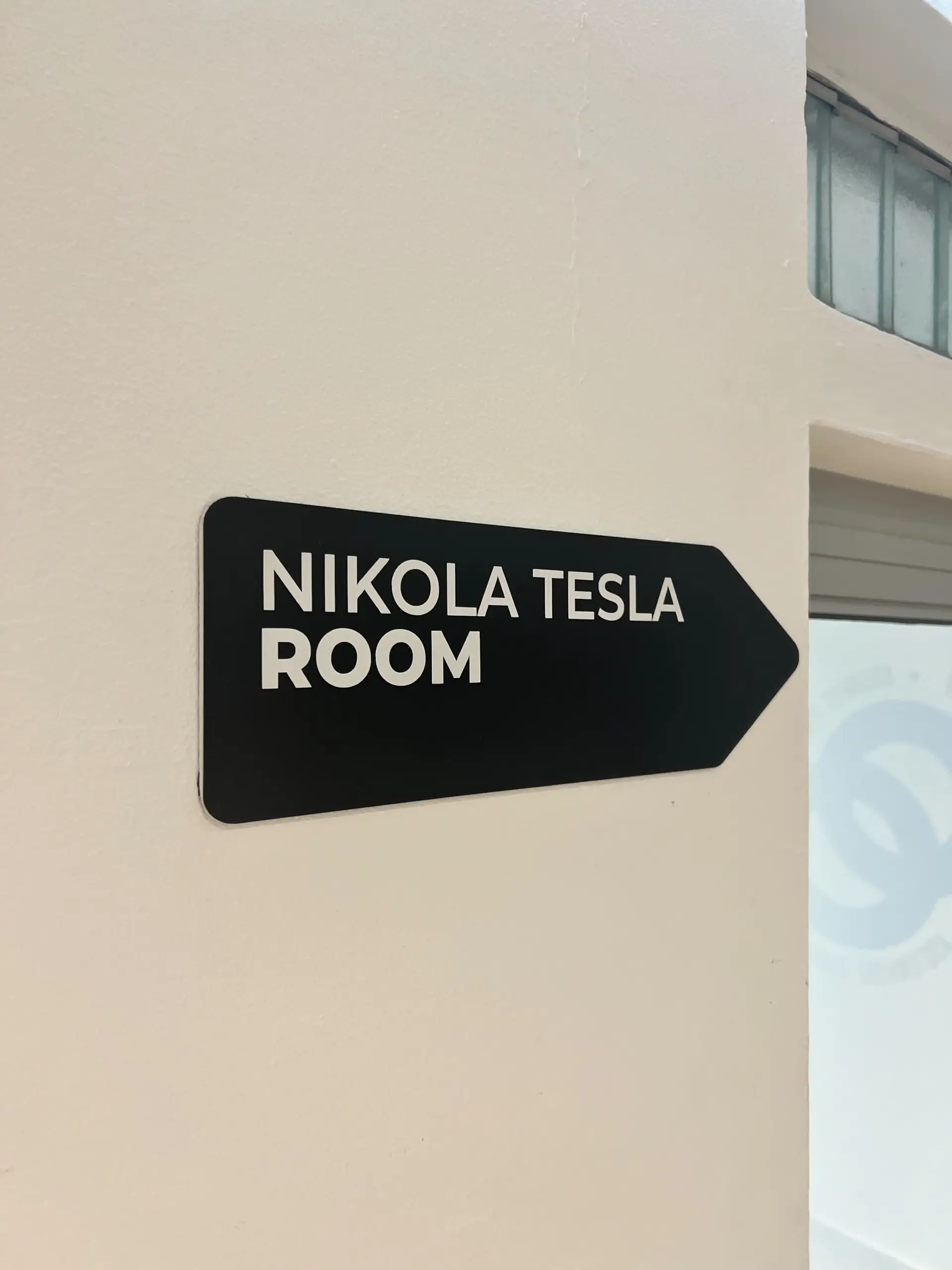 The Hub Lab – Nikola Tesla Room