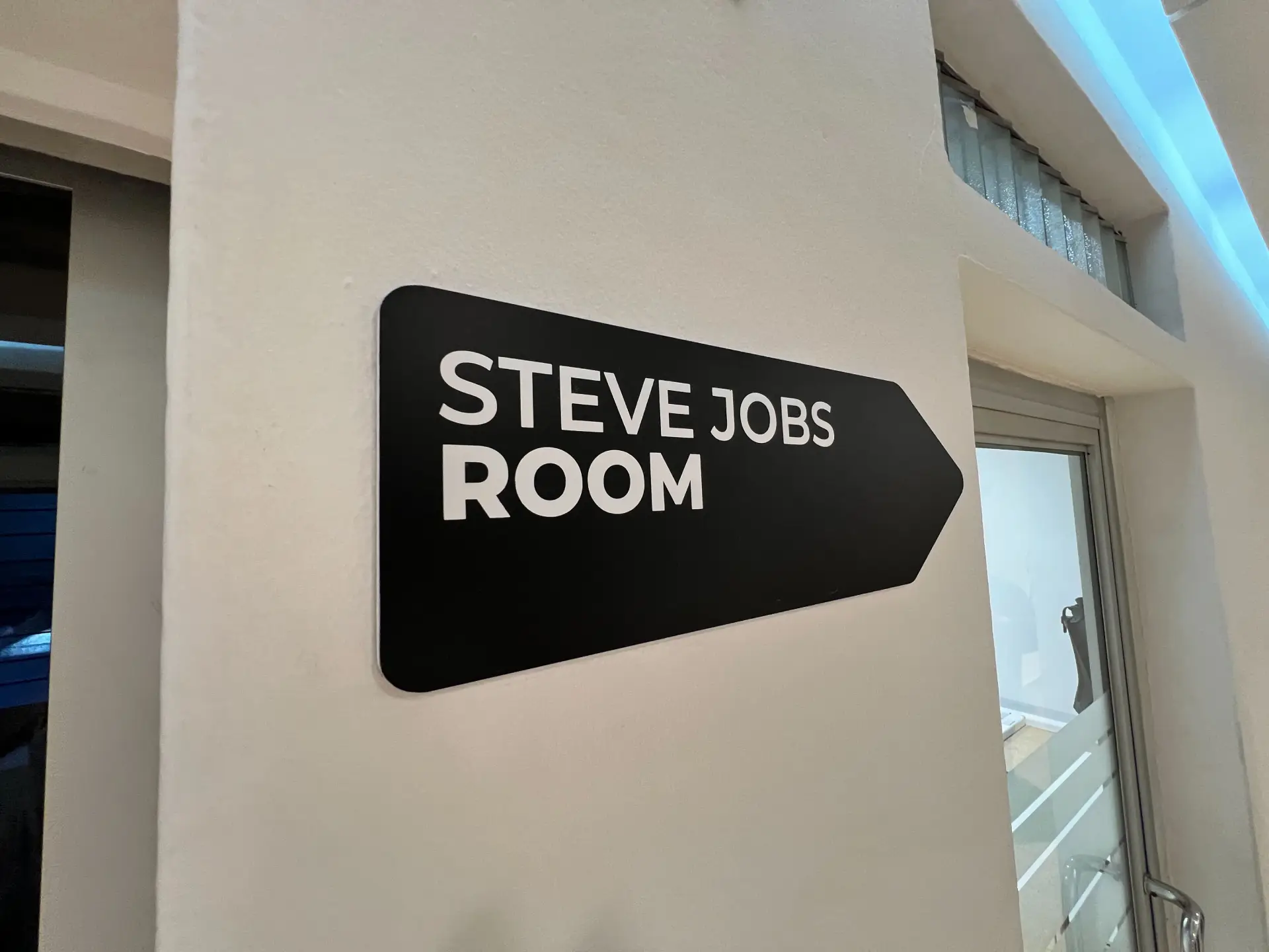 The Hub Lab – Steve Jobs Room